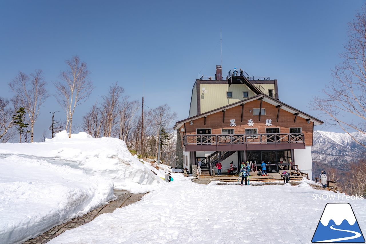 大雪山層雲峡・黒岳ロープウェイスキー場｜2021-2022シーズン終了間近…。積雪280cm＆5月8日までスキーリフト営業の黒岳で、春スキー＆スノーボードを満喫しましょう！